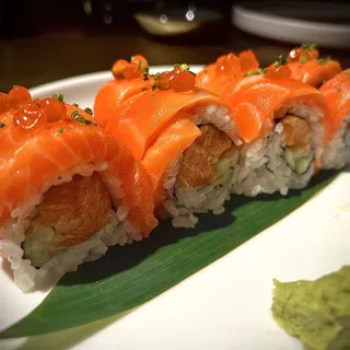 King Salmon Sushi Roll