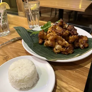 Crispy chicken with jasmine rice