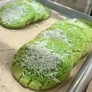 Coconut Pandan Buddha Cake