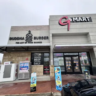 the entrance to the restaurant