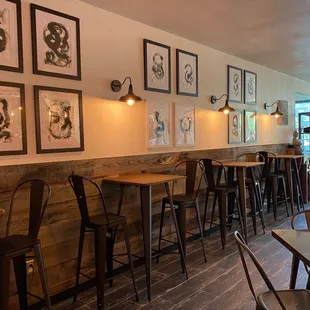 A peak inside; very clean and kept up.