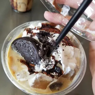 Oreo Cookie Iced Latte
