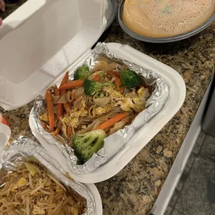ramen and noodles, food