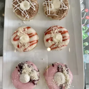 food, donuts, dough desserts