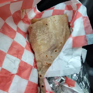 The pulled pork crepe burrito is amazing. Sweet, savory, tangy the crepe is fluffy. Together it was just perfect. Service is great.