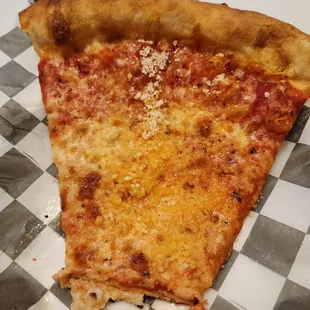 Just OK pizza.  So flimsy I had to eat it with a fork.