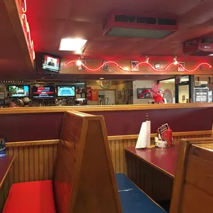 Our first time here at Buddy's, so let's see what happens