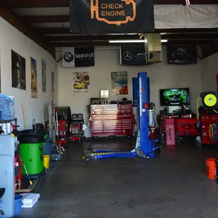 we service domestic cars and trucks