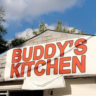 the outside of a restaurant