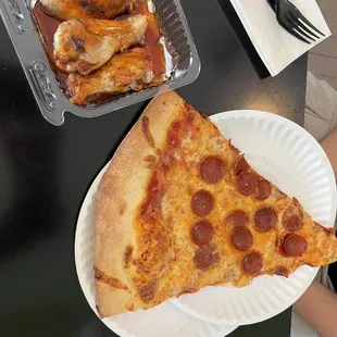 Pepperoni slice and Wing Special