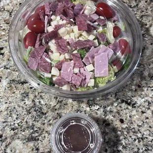 Medium antipasto salad