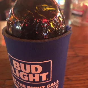 a bottle of bud light