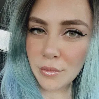Jessi M.