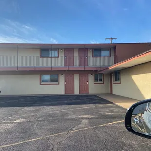 Don't look like much but it's worth stopping