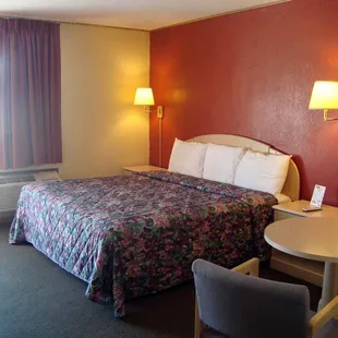 Budget Host Inn Emporia, KS King