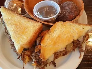Maggie's grill
