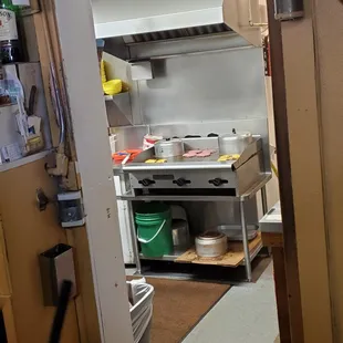 The kitchen is hopping!