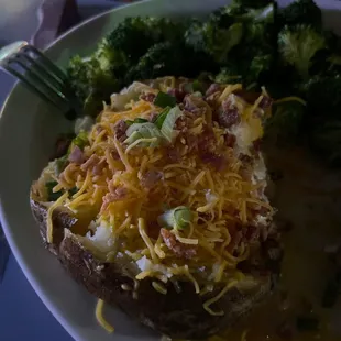 Great baked potatoes and the broccoli here is exceptionally tender and good. I don&apos;t know how or why but it is!