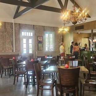 Back corner to POS--left far corner is entrance; right is bar; far corner, past POS, is restrooms