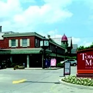 Buehler's Cafe at Towne Market