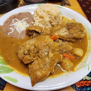 Pollo Guisado