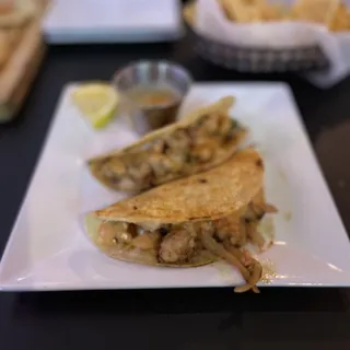 2 Shrimp Governor Tacos