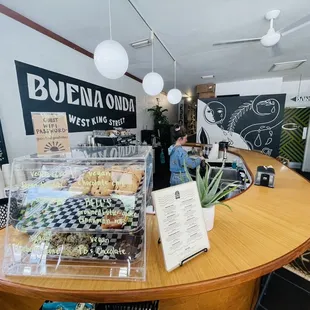 Ordering and bar area