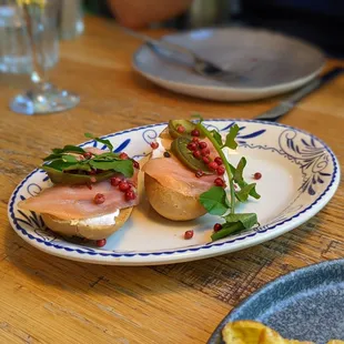 Salmon toast