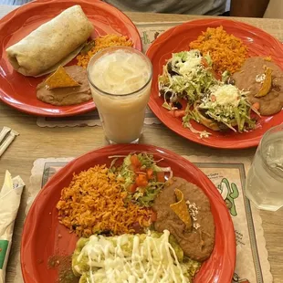 Green Enchiladas lunch sopes and burrito