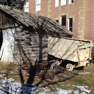 Buena Vista Heritage - log cabin in side yard