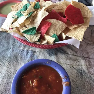 Free chips and salsa!