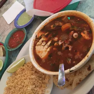 Seafood caldo...