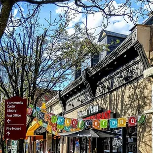 a view of the sidewalk