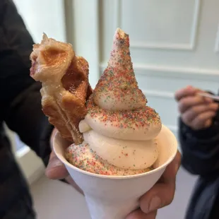 food, cupcakes, dessert