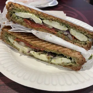 #8 Mozy Melt (Veggie Sandwich)