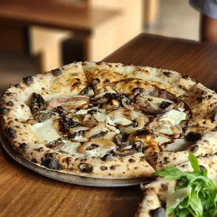 food, pizza