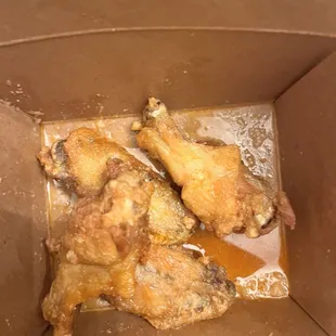 Sad dry small wings - where&apos;s the sauce?