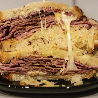 Classic Corned Beef Sandwich