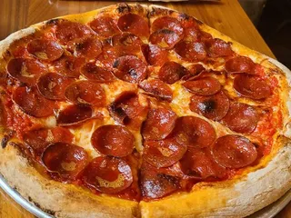 Petit Monde Bistro & Cafe