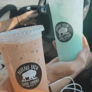 Peach on the Beach lotus (with cream) on the right, and a Pumpkin Pie Chai on the left!
