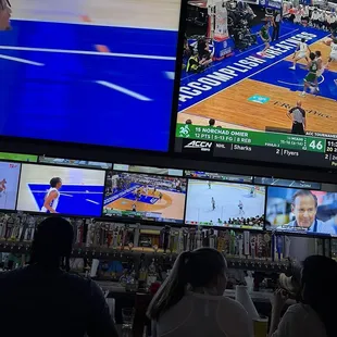 The size of the bar and screens is insane