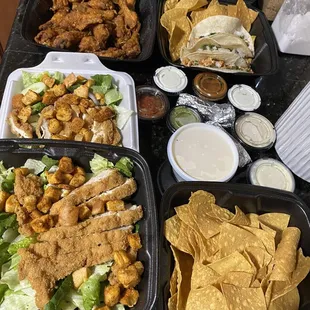 chicken wings and fried chicken