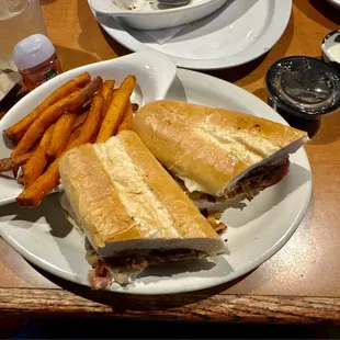 Prime Rib on Garlic Bread.