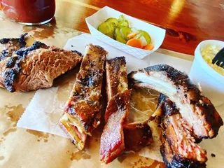 Rudy's "Country Store" and Bar-B-Q