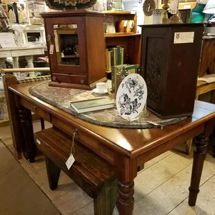 Another dealer space.