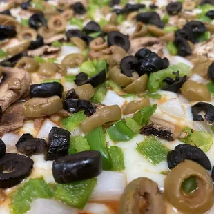 Buffalo pizza's "Veggie" pizza