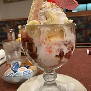 Sweet Sixteen Sundae