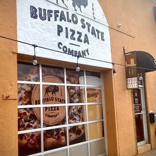 buffalo state pizza company