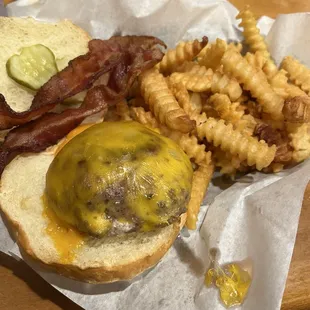 Wisconsin Juicy Lucy with fries
