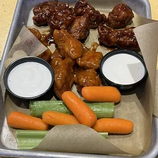 fried chicken wings, chicken, poultry, chicken wings and fried chicken, bbq wings, food, chicken wings, bbq chicken, fried chicken